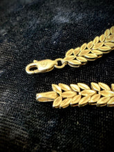 Load image into Gallery viewer, Vintage Signed SA Peruvian Sterling Silver Cut Leaves Link Chain Bracelet 7.5"