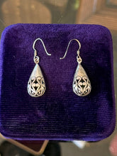 Load image into Gallery viewer, Vintage Sterling Silver Filigree Teardrop Dangle Drop Earrings Pierced