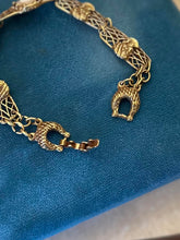 Load image into Gallery viewer, Vintage Midcentury Gold Tone & Resin Cameo Panel Link Bracelet 7"