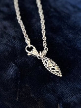 Load image into Gallery viewer, Signed Scott Grimes for John Hardy JAI Sterling Silver &amp; 14K Yellow Gold Single Charm Chain Bracelet 7.25”
