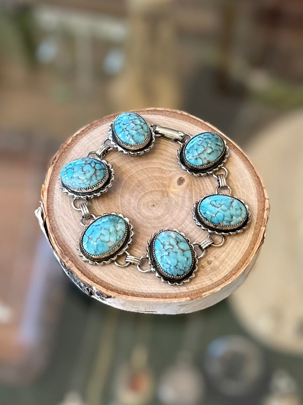 Vintage Silver Tone Robin's Egg Blue Glass Oval Cabochon Bracelet 7” Costume Jewelry