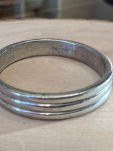 Load image into Gallery viewer, Vintage Signed Ben Amun by Isaac Manevitz Silver Tone Ribbed Bangle Bracelet
