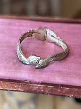 Load image into Gallery viewer, Vintage SPERO Art Deco Silver Tone Chrome Engraved Dual Snake Head Hinged Bangle Bracelet
