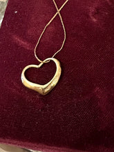 Load image into Gallery viewer, Vintage 1980s 1990s 14k Yellow Gold Open Heart Pendant Necklace Dainty Chain
