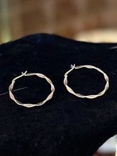 Load image into Gallery viewer, Vintage Sterling Silver 925 Flat Twist Hoop Earrings Thin Silver Hoops
