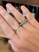 Load image into Gallery viewer, Vintage Mexico Sterling Silver Ball Spinner Ring Band Unisex US Size 5 3/4
