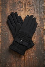 Load image into Gallery viewer, Cable and Band Detailed Smart Touch Winter Gloves
