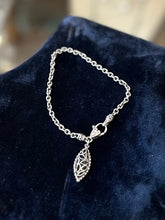 Load image into Gallery viewer, Signed Scott Grimes for John Hardy JAI Sterling Silver &amp; 14K Yellow Gold Single Charm Chain Bracelet 7.25”
