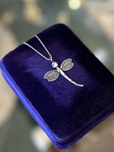Load image into Gallery viewer, Vintage Sterling Silver Dragonfly Pendant Necklace Box Chain 20.25”
