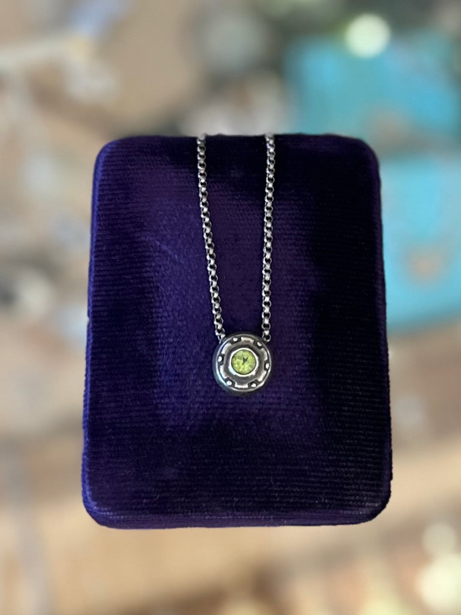 Vintage Signed GPC 925 Sterling Silver & Green Cubic Zirconia Faux Peridot Slider Pendant Necklace 16.4”