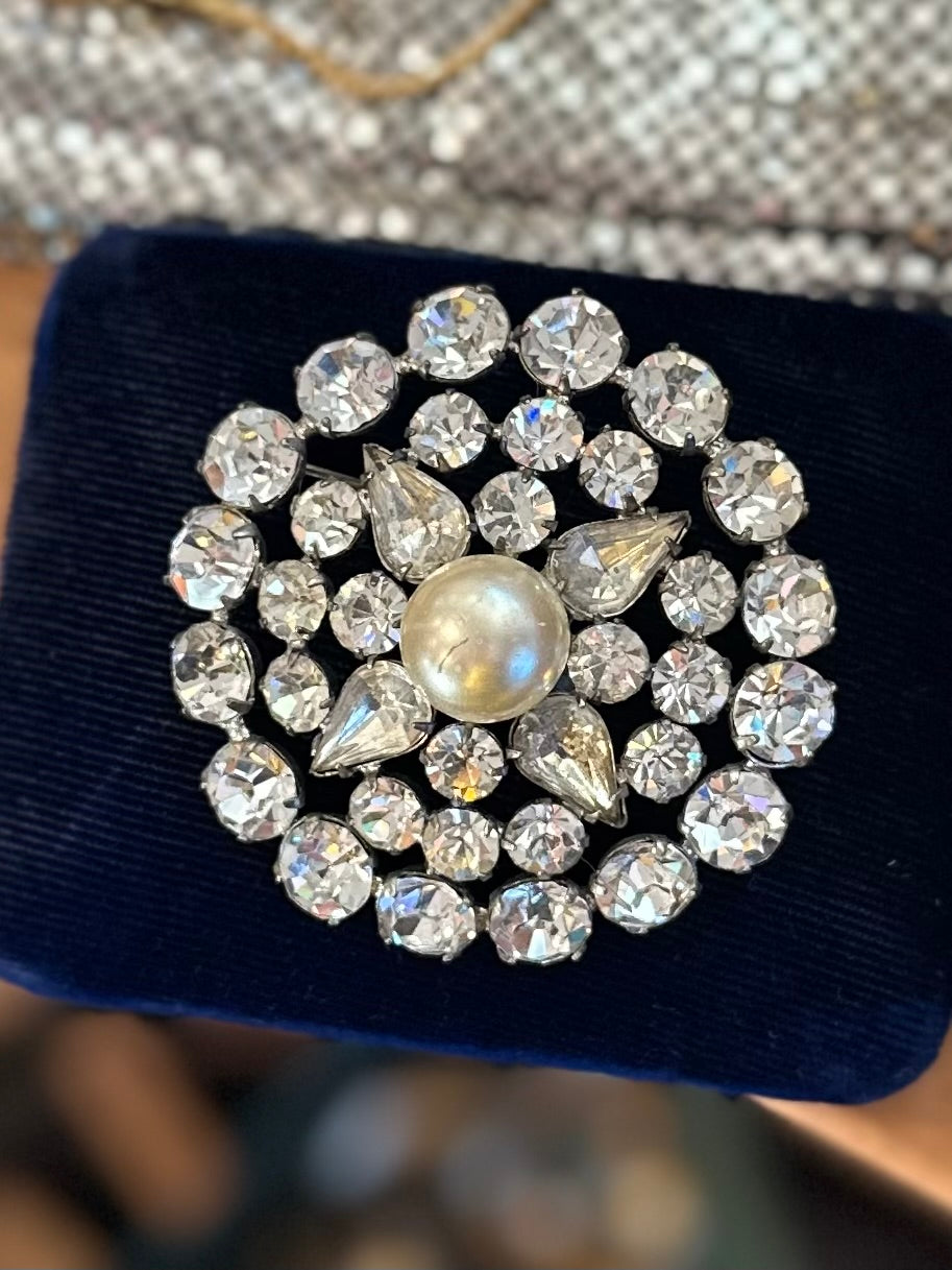 Stunning Vintage Art Deco Circa 1930s Round Brooch Faceted
