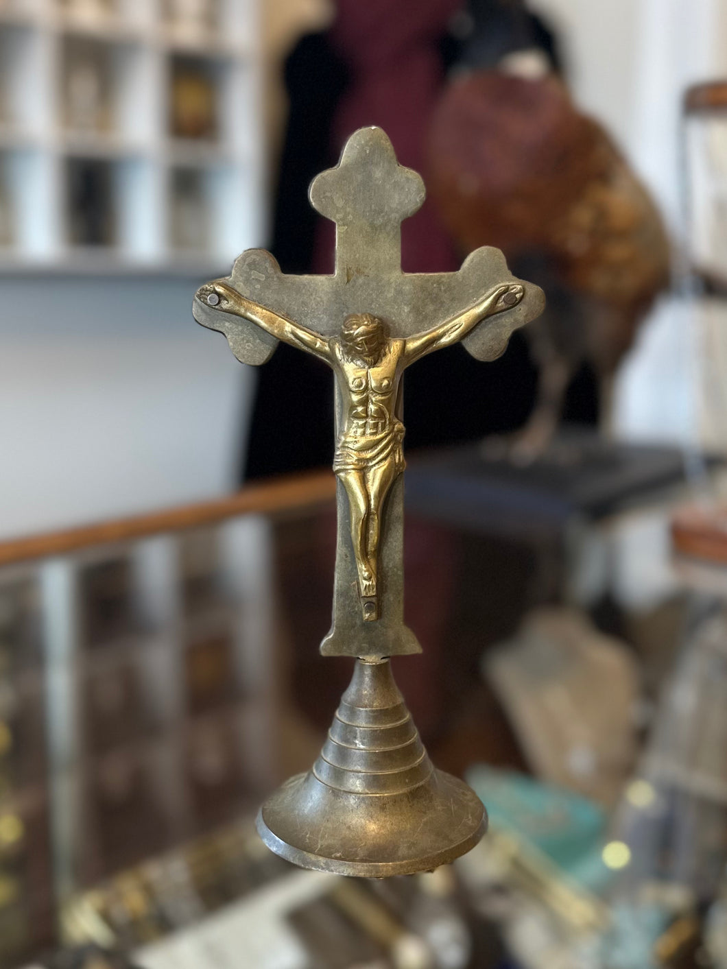 Vintage Brass Tabletop Standing Crucifix Budded Cross Jesus Christ 9.25” Religious Decor