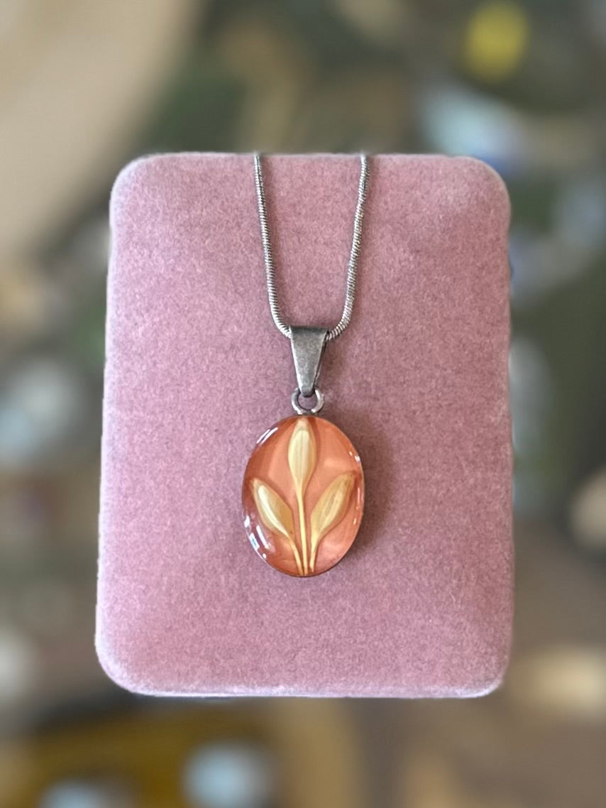 Vintage Sterling Silver & Peachy Pink Botanical Lucite Oval Pendant Necklace 18.5”