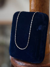Load image into Gallery viewer, Vintage European 585 Italy 14K White Gold Chain Necklace Tinsel Chain 18”
