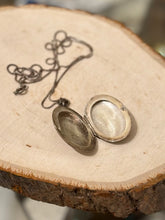 Load image into Gallery viewer, Vintage 925 Sterling Silver Floral Scroll Etched Oval Locket Pendant Necklace
