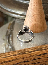 Load image into Gallery viewer, Vintage Sterling Silver &amp; Mother of Pearl Claddagh Ring US Size 5 1/2 Celtic
