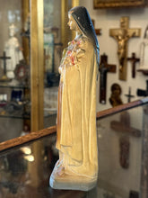 Load image into Gallery viewer, Vintage 1940s St Theresa 8.5&quot; Chalkware Statue Saint Therese Carmelite Nun
