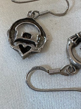 Load image into Gallery viewer, Vintage Sterling Silver &amp; Black Onyx Celtic Irish Claddagh Heart Dangle Earrings
