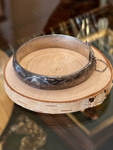 Load image into Gallery viewer, Vintage 1960s English Hallmarked CPS Sterling Silver Hand Engraved Leaf Scroll Hinged Bangle Bracelet Safety Chain
