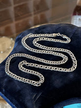 Load image into Gallery viewer, Vintage Sterling Silver Italy Flat Curb Link Chain Necklace Unisex 24”
