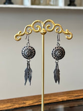Load image into Gallery viewer, Vintage Southwestern Native American Style Feather Sterling Silver 925 Dangle Earrings
