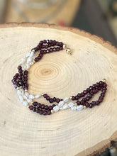 Load image into Gallery viewer, Vintage 14k Yellow Gold Faceted Genuine Garnet &amp; Freshwater Pearl Multi Strand Beaded Bracelet 7.5”
