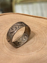 Load image into Gallery viewer, Vintage Signed Taxco Sterling Silver Wave Design Band Ring US Size 8.5 Unisex
