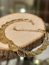 Load image into Gallery viewer, Vintage 1980s Signed TRIFARI Gold Tone Articulated Fan Choker Necklace with Hook Clasp Adjustable 15.5”
