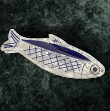 Load image into Gallery viewer, Fish Hair Claw Clip
