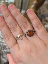 Load image into Gallery viewer, Vintage Sterling Silver Genuine Baltic Amber Oval Cabochon Ring US Size 6 1/2

