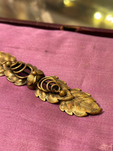 Load image into Gallery viewer, Antique Late 19th Century Victorian Era Gold Tone Leaf &amp; Swirl Bar Pin
