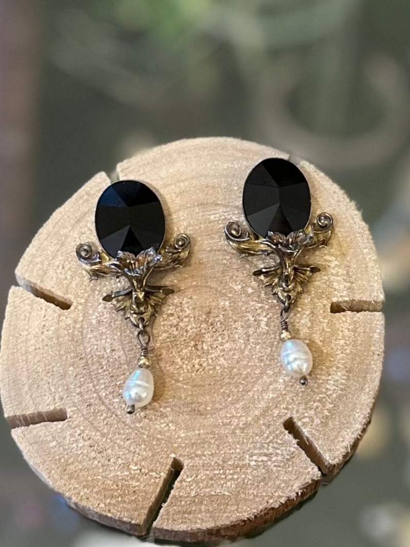 Vintage 1950s Signed Tricia’s Sterling Silver Gold Plated Faceted Black Onyx & Pearl Art Nouveau Revival Calla Lily Dangle Drop Earrings