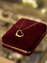 Load image into Gallery viewer, Vintage 1980s 1990s 14k Yellow Gold Open Heart Pendant Necklace Dainty Chain
