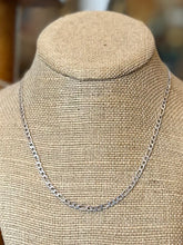 Load image into Gallery viewer, Vintage Sterling Silver 925 Italy Figaro Link Chain Necklace Unisex 16”
