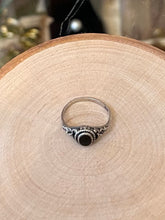 Load image into Gallery viewer, Dainty Vintage 925 Sterling Silver Black Onyx Ring US Size 6 1/4
