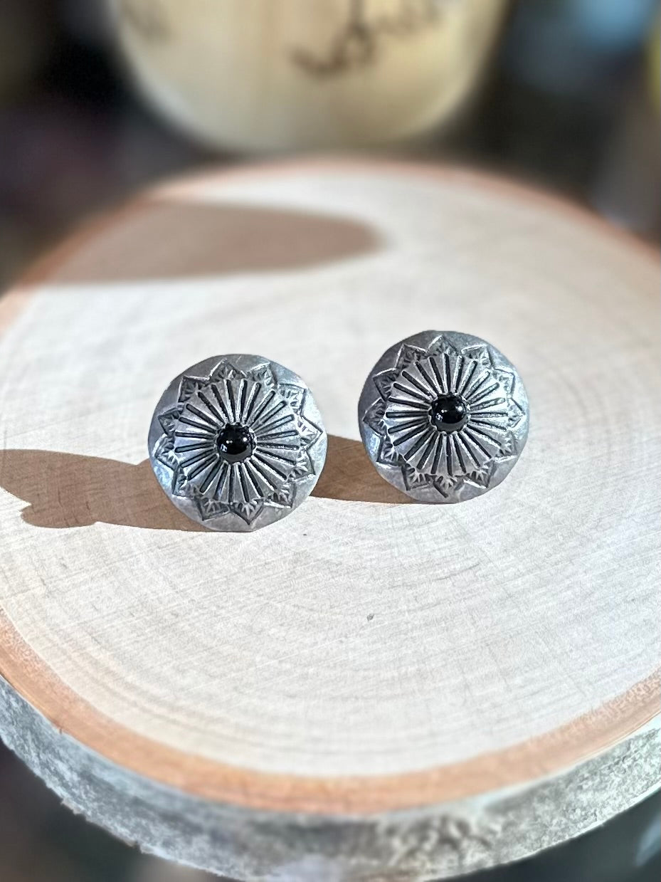 Vintage Midcentury Signed JJ Native American Sterling Silver Black Onyx Cabochon Etched Circle Earrings Studs