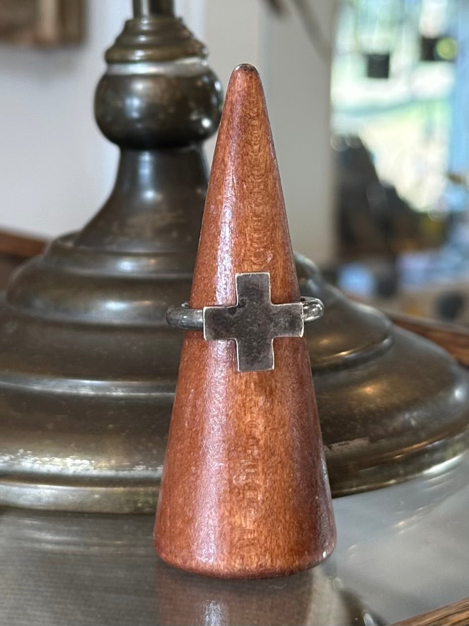 Vintage Signed TAXCO Mexico TM-195 Sterling Silver 925 Cross Ring Unisex or Men’s US 9 1/4