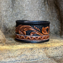 Load image into Gallery viewer, Leather tooled bracelet
