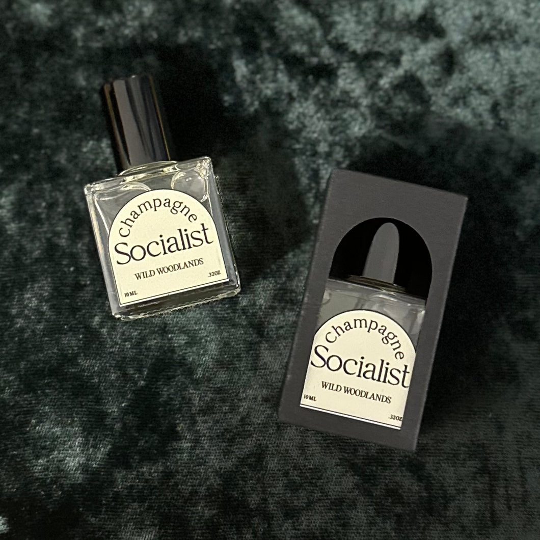 Wild Woodlands Perfume Oil: 10ml (0.3oz)
