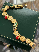 Load image into Gallery viewer, Vintage Brushed Gold Tone Slider Charm Floral Insect Frog Celestial Bracelet 7"
