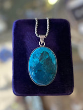 Load image into Gallery viewer, Vintage Sterling Silver Genuine Chrysocolla or Shattuckite Large Oval Pendant Necklace
