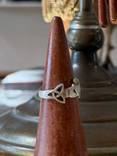 Load image into Gallery viewer, Vintage Brushed Sterling Silver Irish Claddagh Celtic Knot Unisex Band Ring US 8
