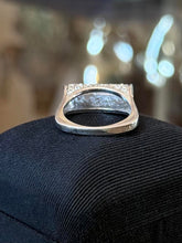 Load image into Gallery viewer, Sterling Silver Clear Rhinestone Pave Split Shank Dome Ring US 7.5
