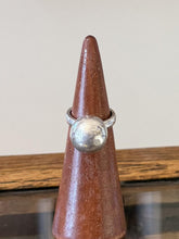 Load image into Gallery viewer, Vintage 1980s Modernist Solid Sterling Silver Ball Jingle Sphere Ring US 6
