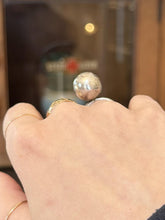 Load image into Gallery viewer, Vintage 1980s Modernist Solid Sterling Silver Ball Jingle Sphere Ring US 6
