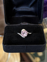 Load image into Gallery viewer, Sterling Silver Faceted Lilac Lavender Glass Stone Solitaire Ring US 7.25
