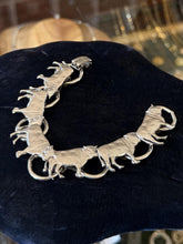 Load image into Gallery viewer, Vintage Mid Century Silver Tone Cattle Bulls Chain Link Bracelet 7" Livestock
