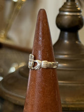 Load image into Gallery viewer, Vintage Sterling Silver Irish Claddagh Unisex Ring US 7.25
