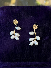 Load image into Gallery viewer, Vintage 14K Yellow Gold Baroque Freshwater Pearl Branch Delicate Earrings
