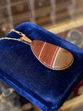 Load image into Gallery viewer, Vintage Rare Signed REBAJES Copper &amp; Banded Agate Pendant Necklace Figaro 18"
